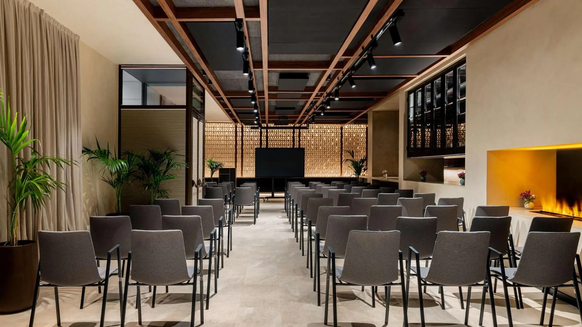 Radisson Collection Hotel, Magdalena Plaza Sevilla 5*, Seville
